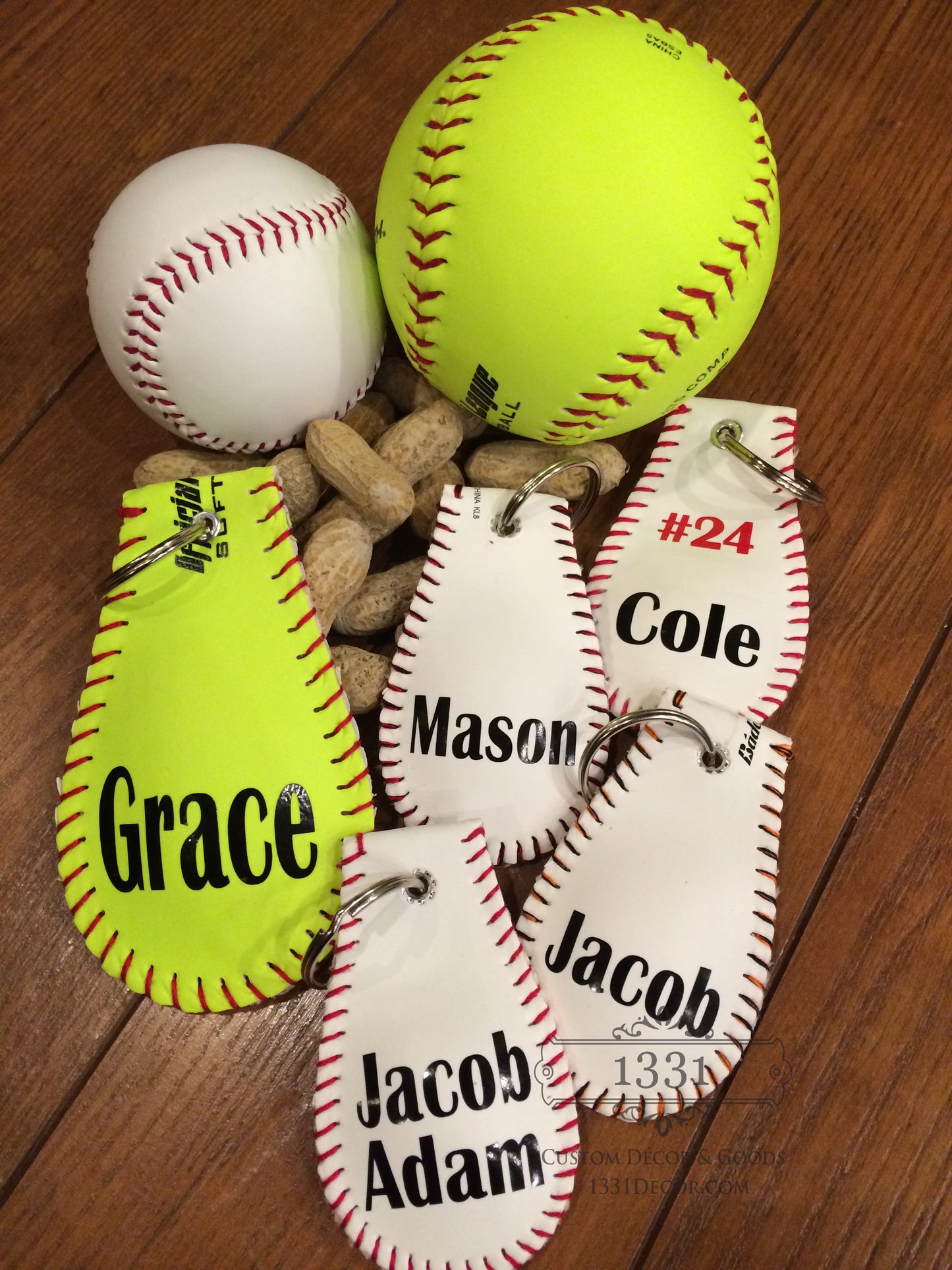 Softball Key Chain, Softball Keychain, Keychain, Key chain, Softball gift, Custom Softball, Coach gift, Softball team gift, Father's Day