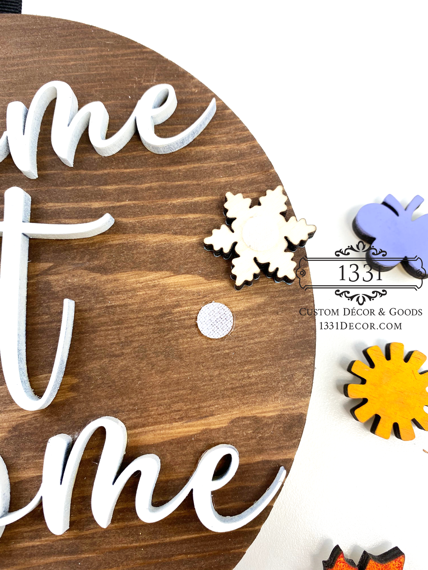 Home Sweet Home Interchangeable Round Sign, Seasonal Interchangeable Sign, Home Sweet Home Sign, Housewarming Sign, Interchangeable Sign, Seasonal Sign, Holiday Sign, Seasonal Decor, Holiday Decor