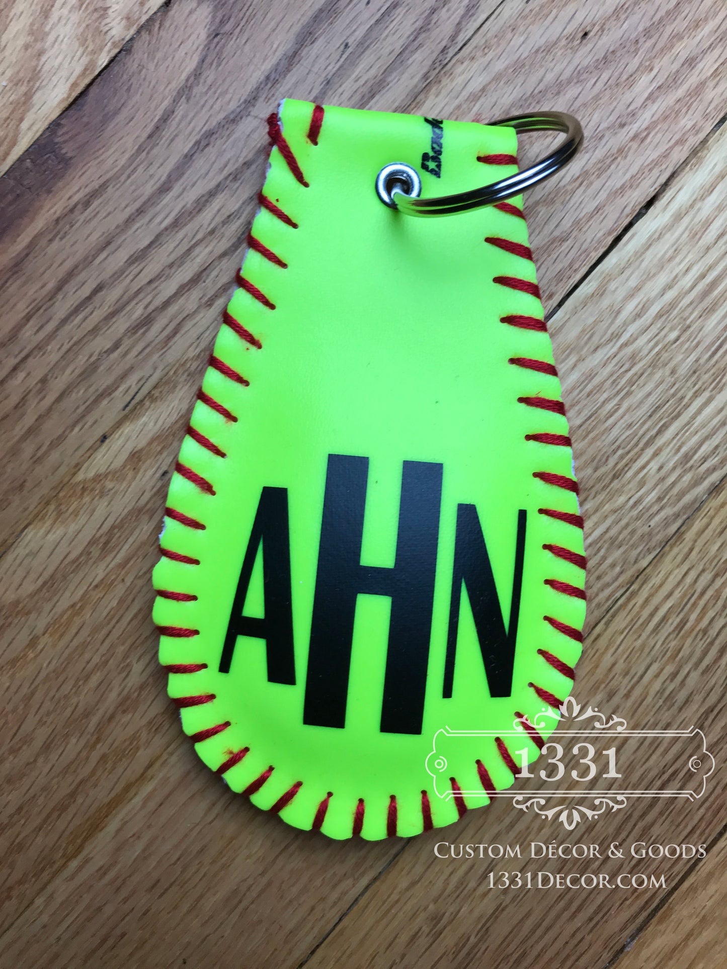 Softball Key Chain, Softball Keychain, Keychain, Key chain, Softball gift, Custom Softball, Coach gift, Softball team gift, Father's Day