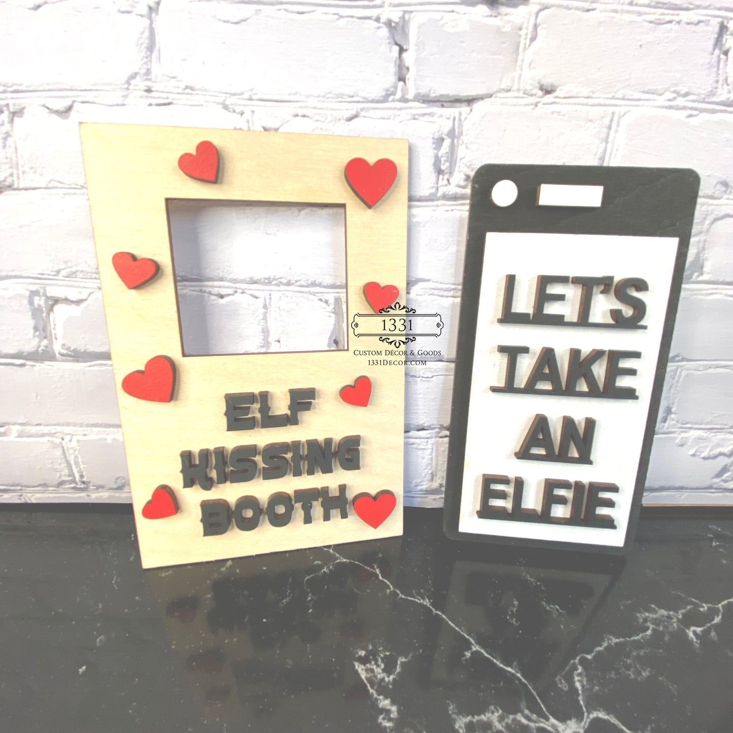 Christmas Elf Kit: Kissing Booth & Elfie